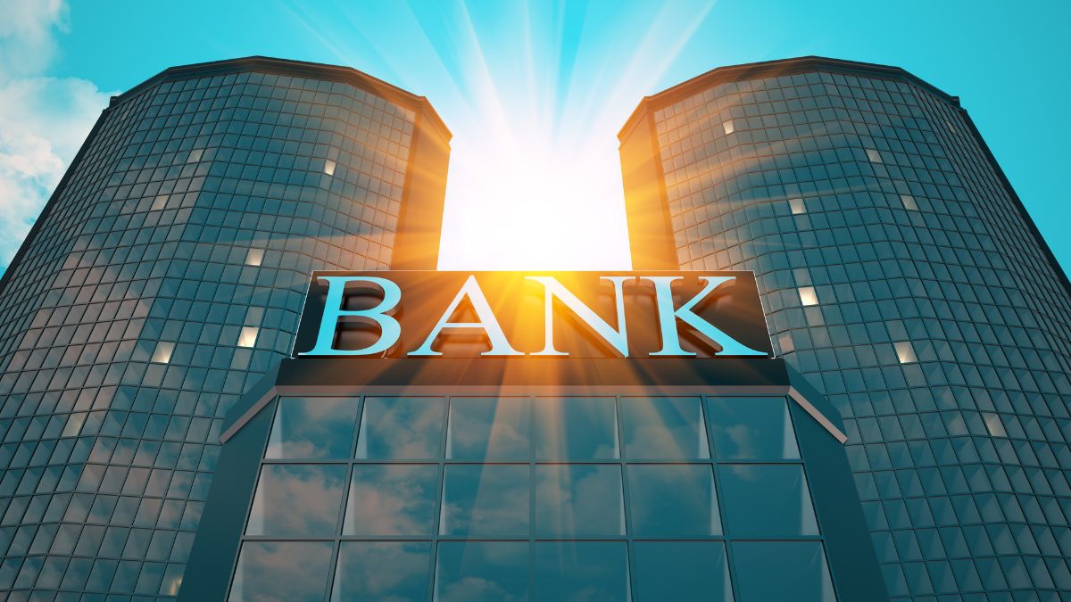 government-plans-to-sell-20-percent-stake-in-five-public-sector-banks-report