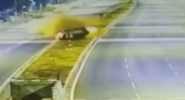 karnataka-road-accident-speeding-car-crashes-into-divider-flips-four-times-one-dead-four-injured