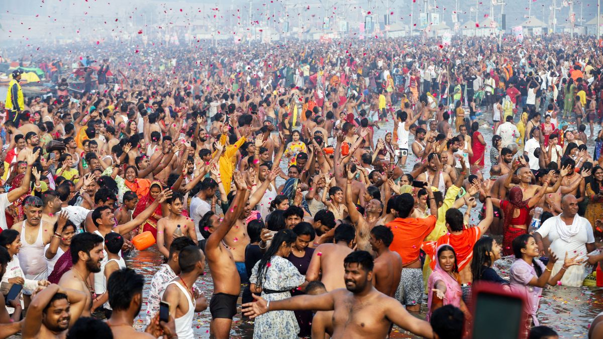 mahakumbh-2025-45-day-festival-sees-65-crore-take-holy-dip-tragic-stampedes-political-row-mar-event-highlights