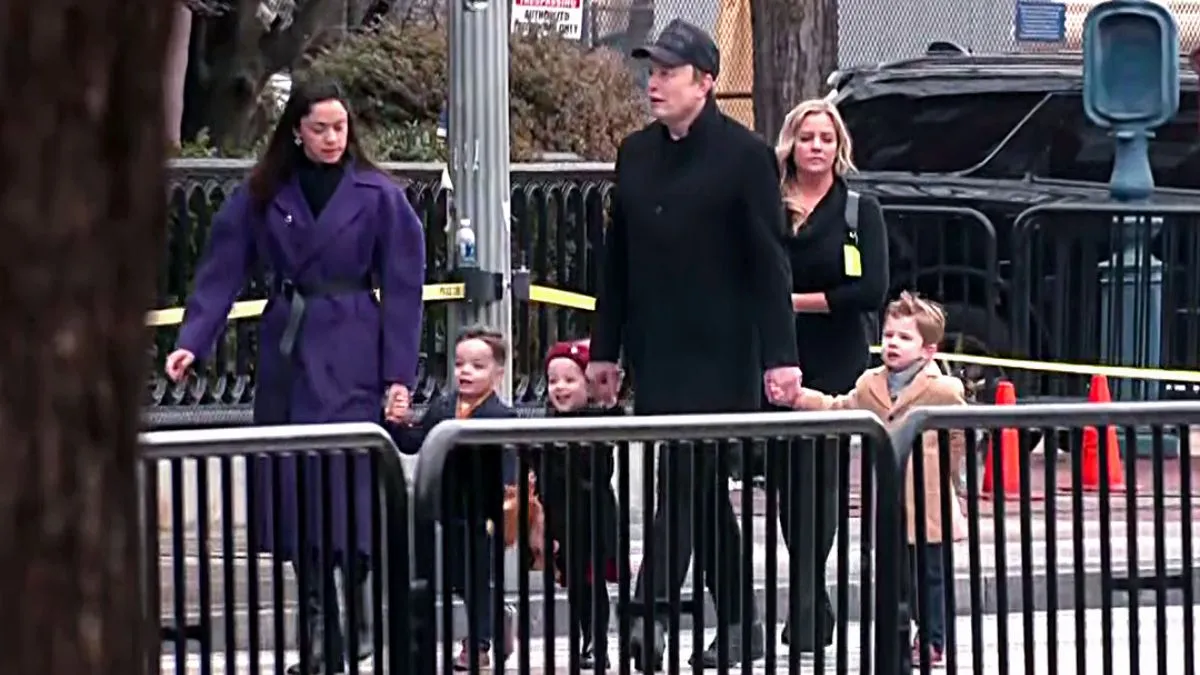 Elon Musk Now Father Of 14 Children As He Baby Boy With Shivon(01)