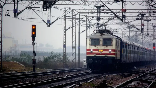vande-bharat-rajdhani-express-shatabadi-requires-this-much-unit-of-electricity-to-run-1-kilometer