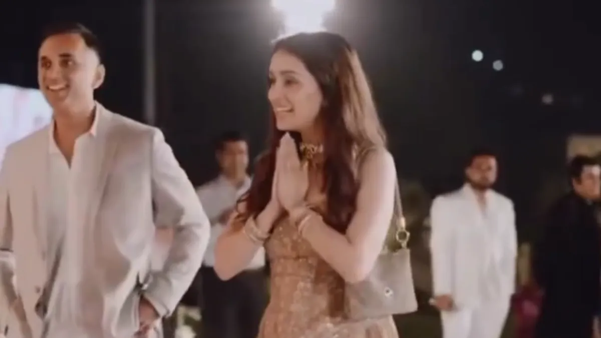 watch-shraddha-kapoor-makes-elegant-appearance-with-rumoured-beau-rahul-mody-excited-fans-want-actress-to-marry-soon