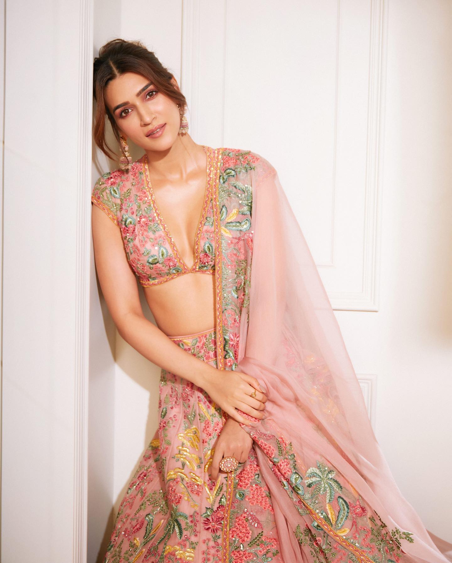 kriti sanon lehenga