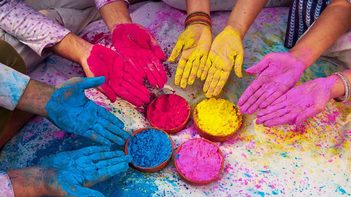 do-you-know-these-4-places-in-india-that-dont-celebrate-holi-know-why