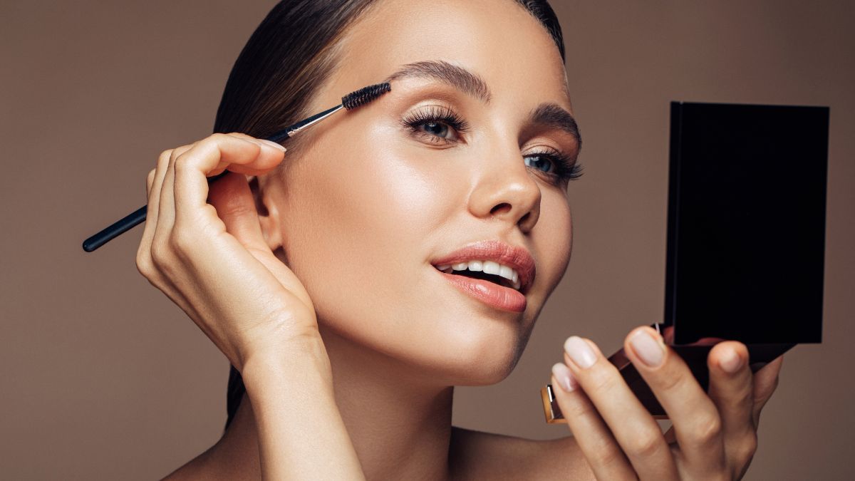 Minimal Makeup For Office's Women's Day Celebration