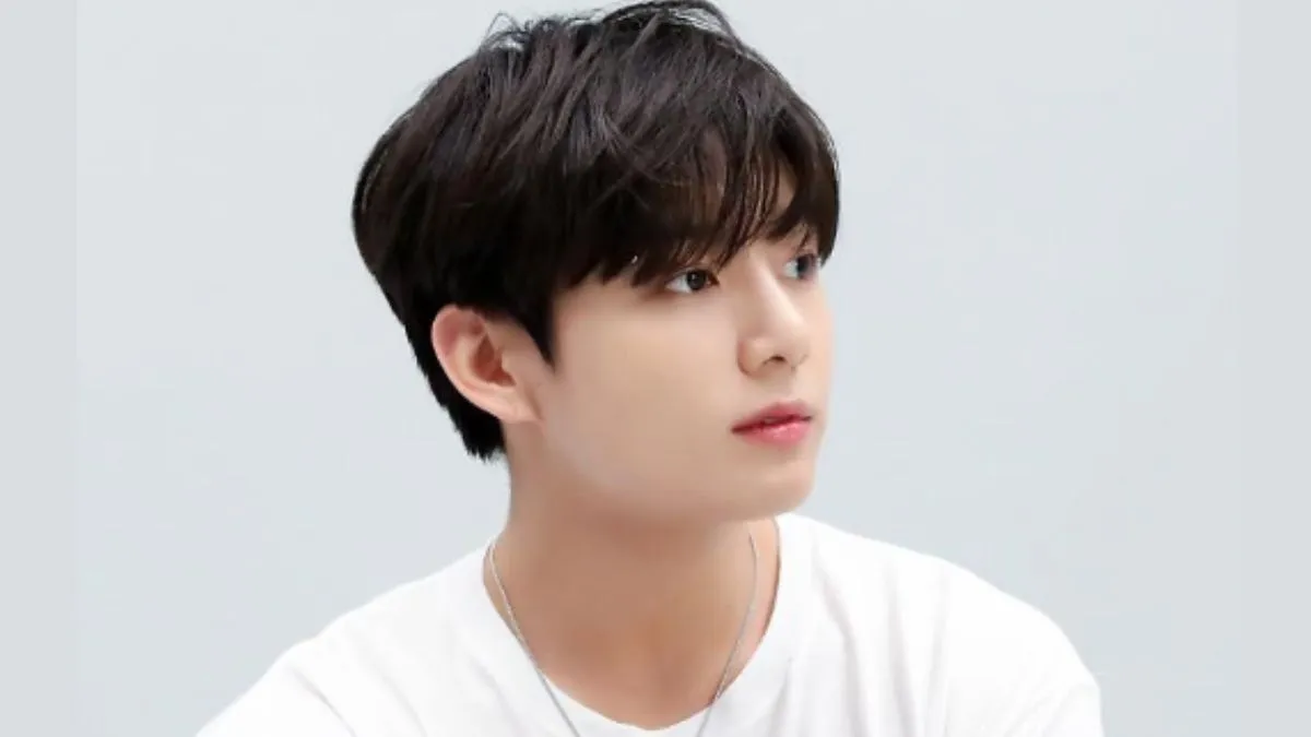 bts-jungkook-golden-the-moments-exhibition-sells-out-instantly-in-new-york-armys-say-that-is-golden-maknae-impact