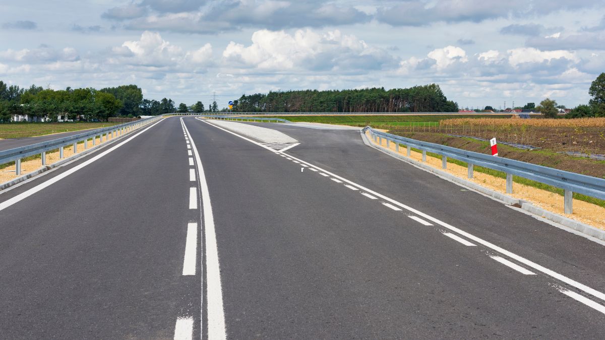 up-traffic-hanuman-ganj-bypass-overbridge-nears-completion-relief-expected-on-lucknow-varanasi-highway