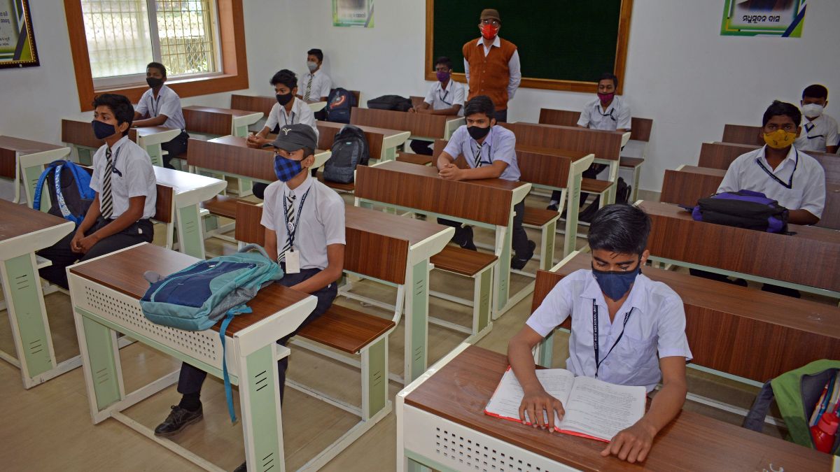 odisha-all-govt-schools-to-be-painted-orange-as-mohan-majhi-led-bjp-govt-orders-saffron-makeover