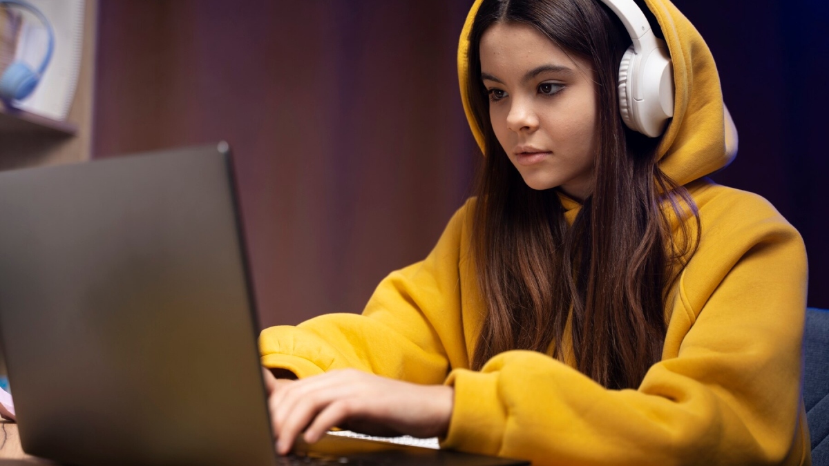 tech savvy women