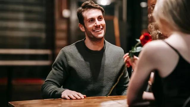 what-is-floodlighting-from-meaning-to-reasons-all-you-need-to-know-about-the-new-relationship-trend