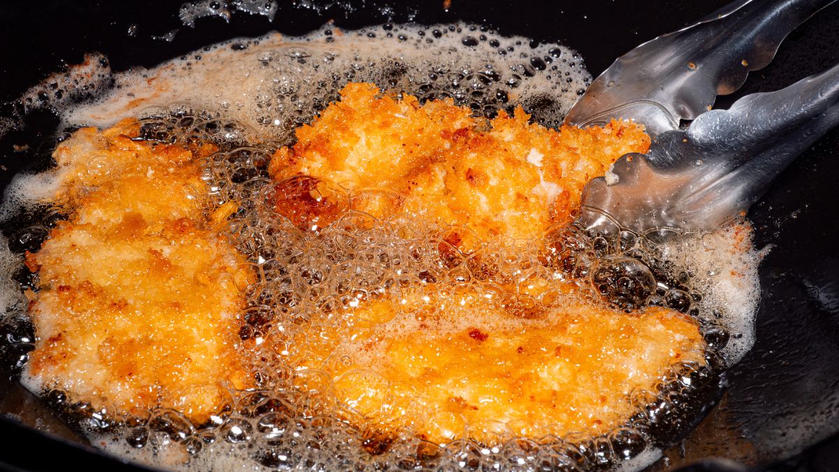 health issues of eating oily and greasy food