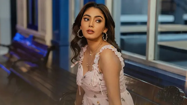 sana-makbul-has-autoimmune-condition-like-samantha-ruth-prabhu-bigg-boss-ott-3-winner-began-taking-steroids