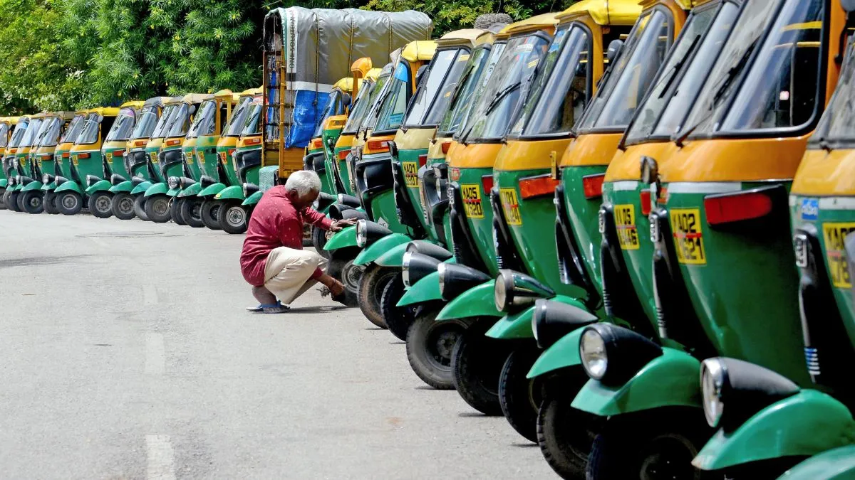 bengaluru-auto-drivers-demand-rs-50-fare-hike-after-namma-metro-bus-ticket-prices-rise-decision-today