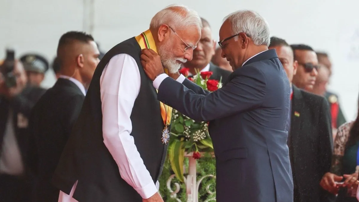 pm-modi-receives-mauritius-highest-national-award-expresses-gratitude-for-honour