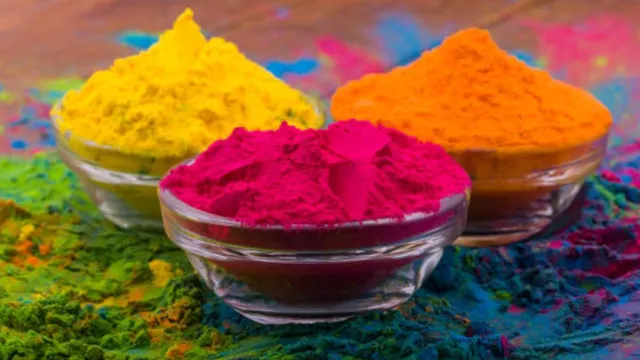 holi-2025-5-simple-ways-to-buy-safe-colours-for-your-skin