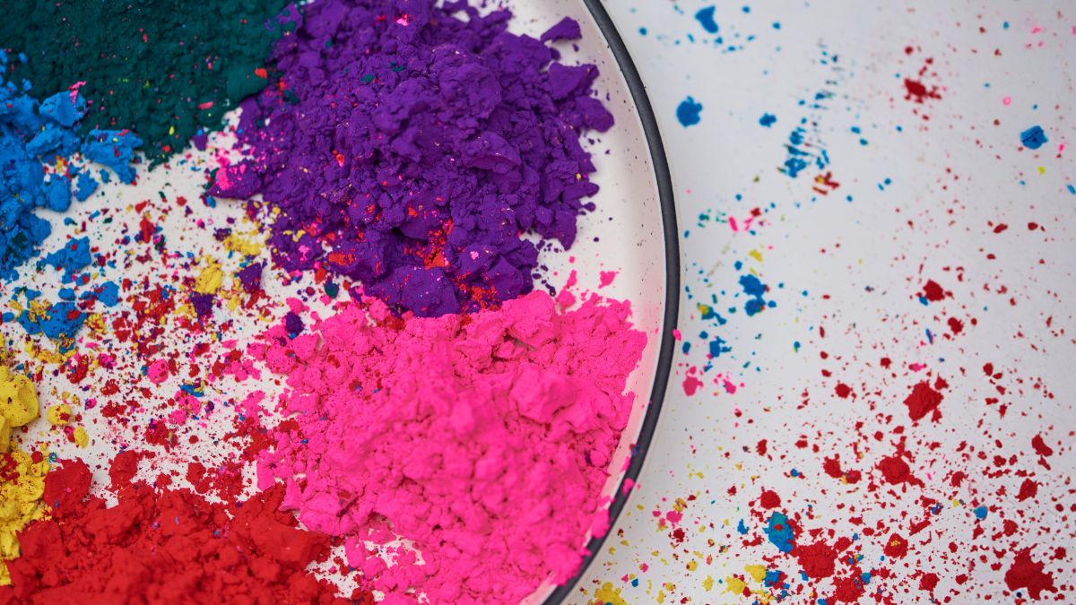 Organic Holi Colours Made At Home From Flowers