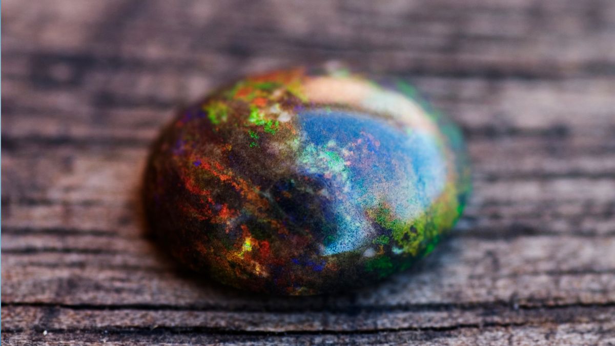 top 10 most valuable and expenisve gemstone in the world (4)