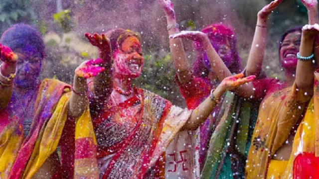 holi-celebrations-2025-how-will-delhi-weather-be-on-friday-light-rains-likely-check-imd-prediction