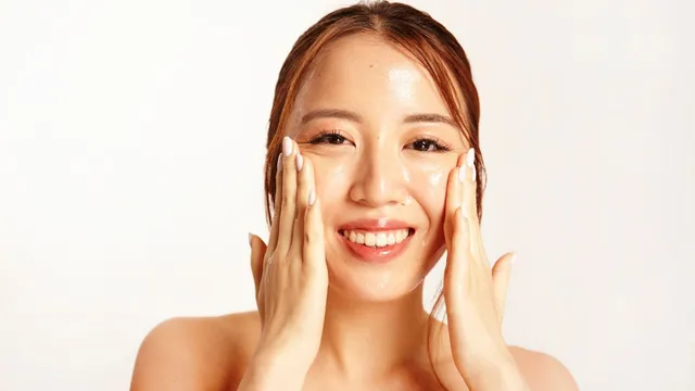 pre-holi-skincare-tips-4-best-oils-to-apply-on-your-skin-before-playing-holi