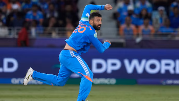 india-national-cricket-team-vs-new-zealand-cricket-team-match-scorecard-i-received-threats-told-not-to-return-to-varun-chakravarthy-opens-up-on-how-he-dealt-with-lows-of-2021-t20-world-cup