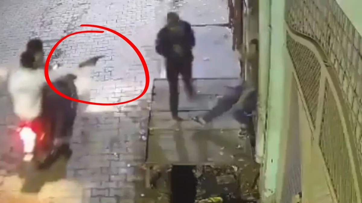 up-man-shot-dead-while-waiting-for-ramadan-sehri-in-aligarh-attack-caught-on-cctv-watch
