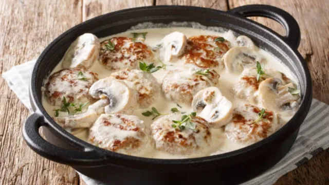 5-easy-tips-and-tricks-to-thicken-your-gravy-or-curries