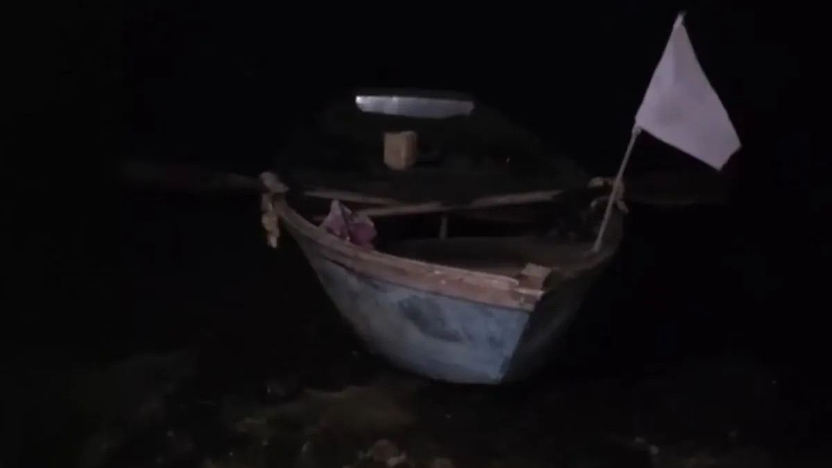 shivpuri-seven-devotees-missing-after-boat-capsizes-at-mata-tila-dam-eight-rescued-search-on-watch-video