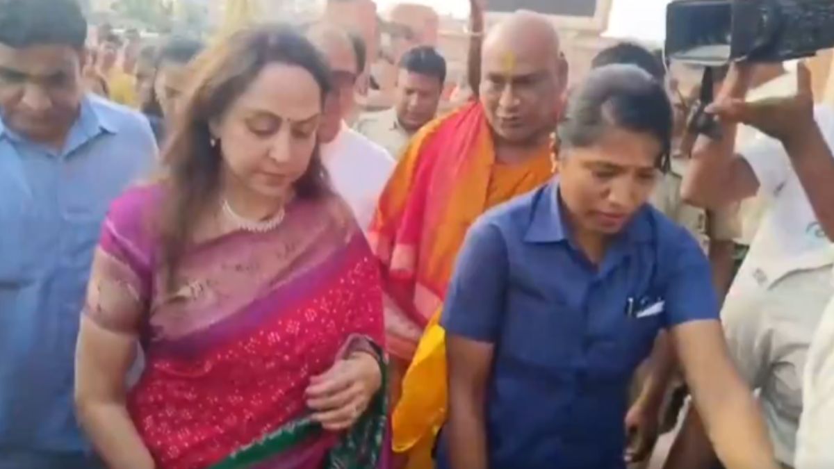 hema-malini-faces-backlash-over-alleged-illegal-entry-to-puri-jagannath-temple-local-outfit-files-complaint