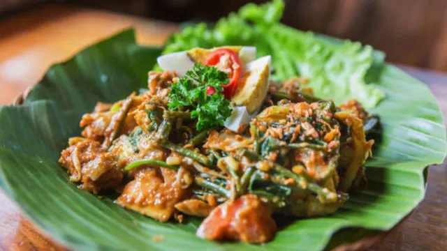 5-leaves-used-to-serve-traditional-food-in-india-know-benefits