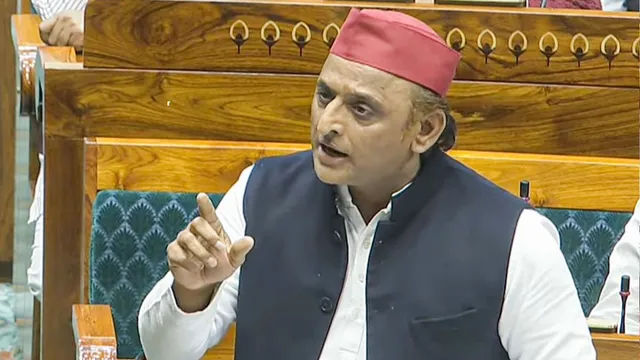 akhilesh-yadav-claims-1000-devotees-missing-from-mahakumbh-2025-rebukes-centre-up-govt-over-arrangements