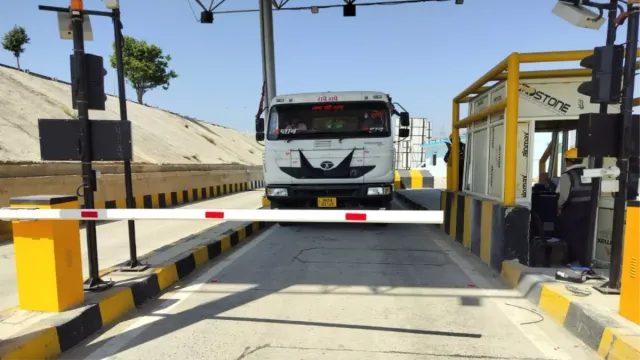 toll-collection-fraud-nhai-bans-14-agencies-for-using-fake-software-to-collect-toll-illegally-rs-100-cr-security-confiscated