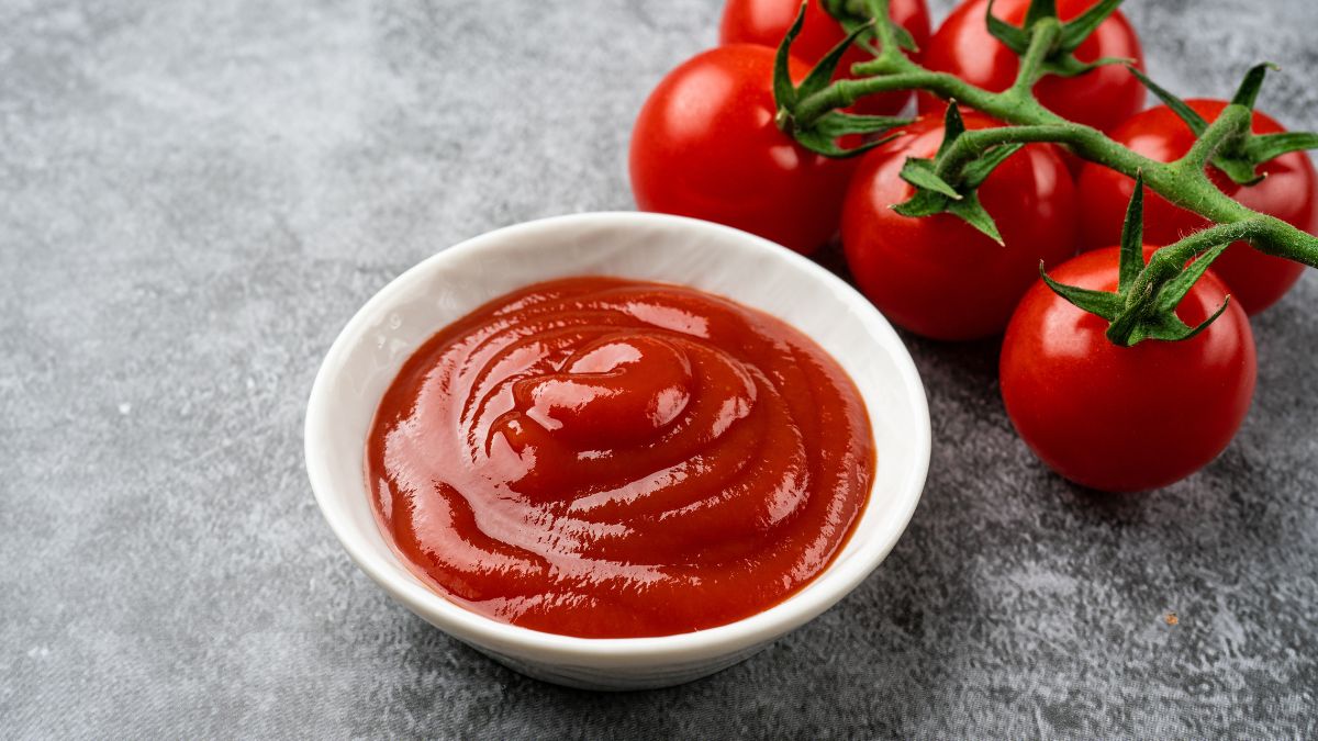 ways to remove burnt stains from utensils