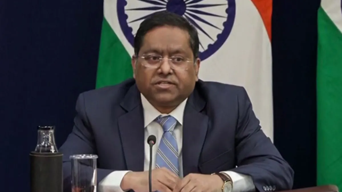 did-pakistan-invite-india-for-iftar-party-in-new-delhi-mea-says-nimantran-toh-rishton-par-nitbhar-krta-hai-watch