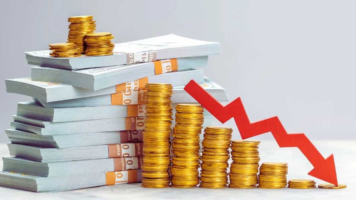 these-7-things-at-your-home-might-be-causing-financial-loss-vastu-shastra-explains