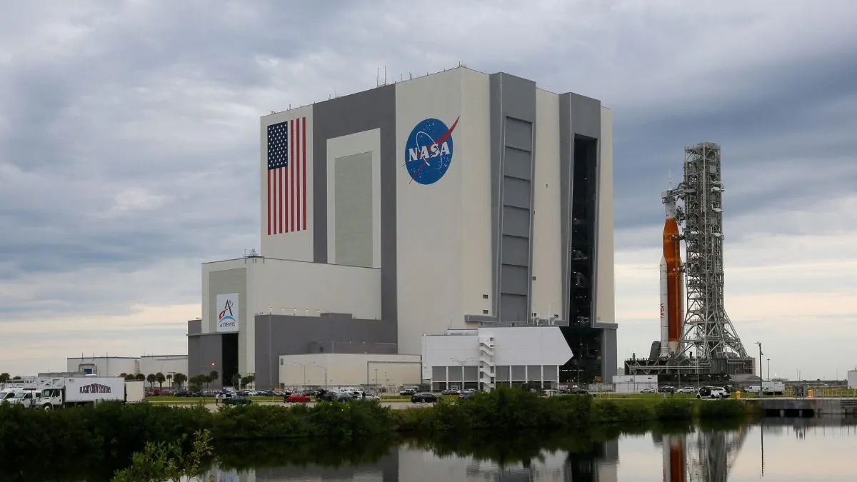 did-trump-ask-nasa-to-abandon-plan-to-land-first-woman-person-of-colour-on-moon-heres-what-happened