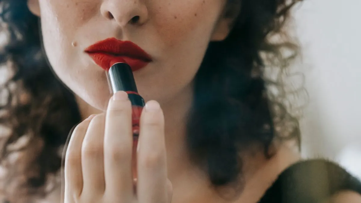 how-to-make-your-lipsticks-last-longer-know-the-secrets-behind-long-lasting-lip-colour