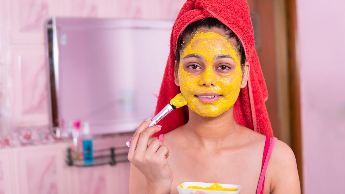 Regular Use Of Turmeric Face Masks To Get Glowing Skin