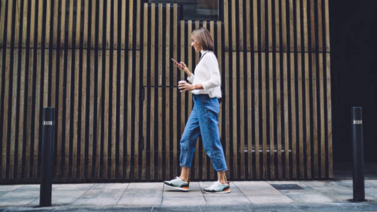 walking benefits after eating