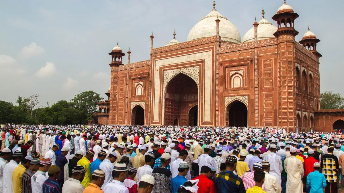 eid-2025-when-eid-ul-fitr-will-be-celebrated-in-india-march-31-or-april-1-check-moon-sighting-date-in-saudi-arabia
