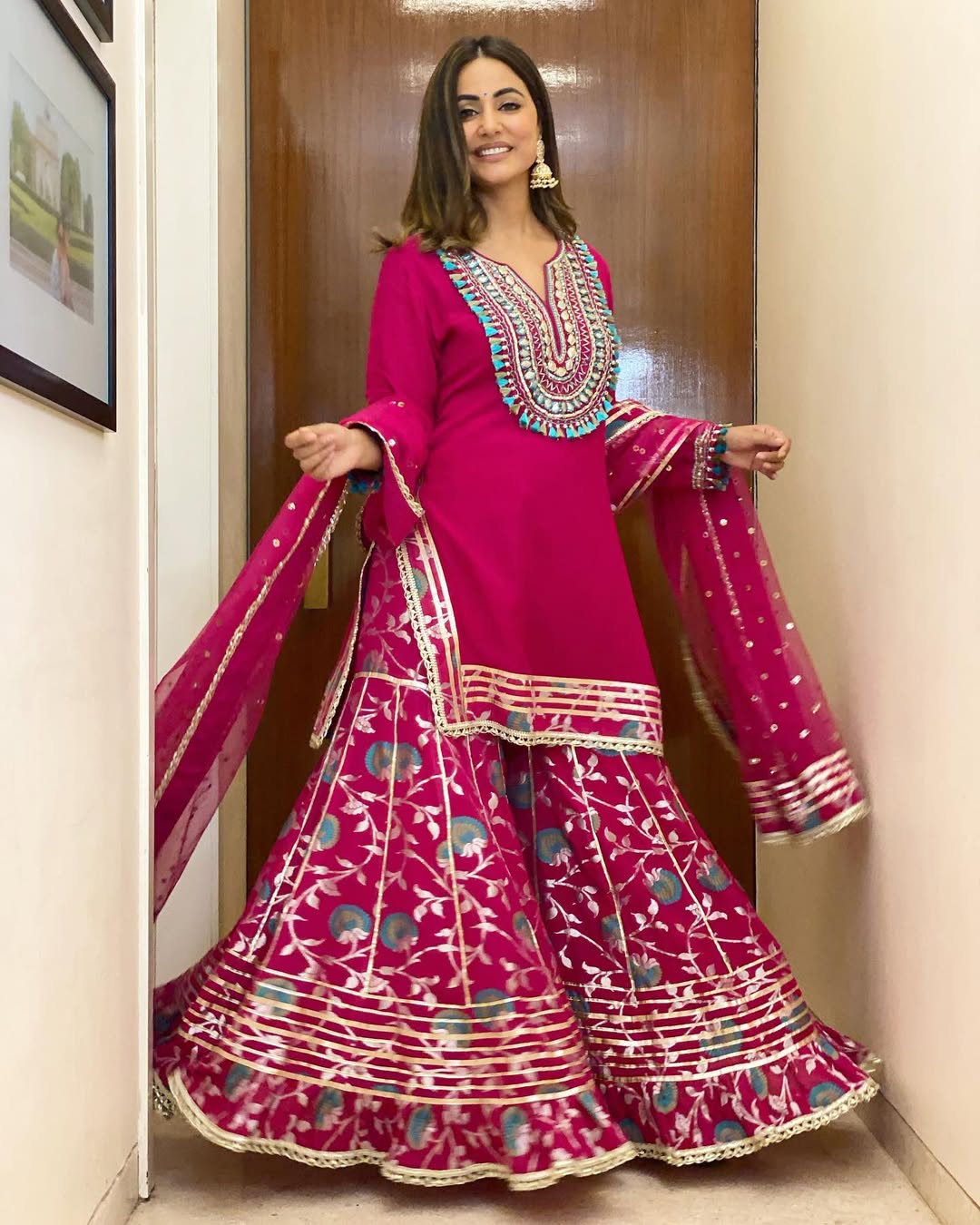 hina khan gharara