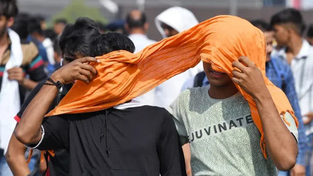 heatwave-alert-in-india-imd-warning-double-heatwave-days-alert-monsoon-update-ceew-north-india-weather