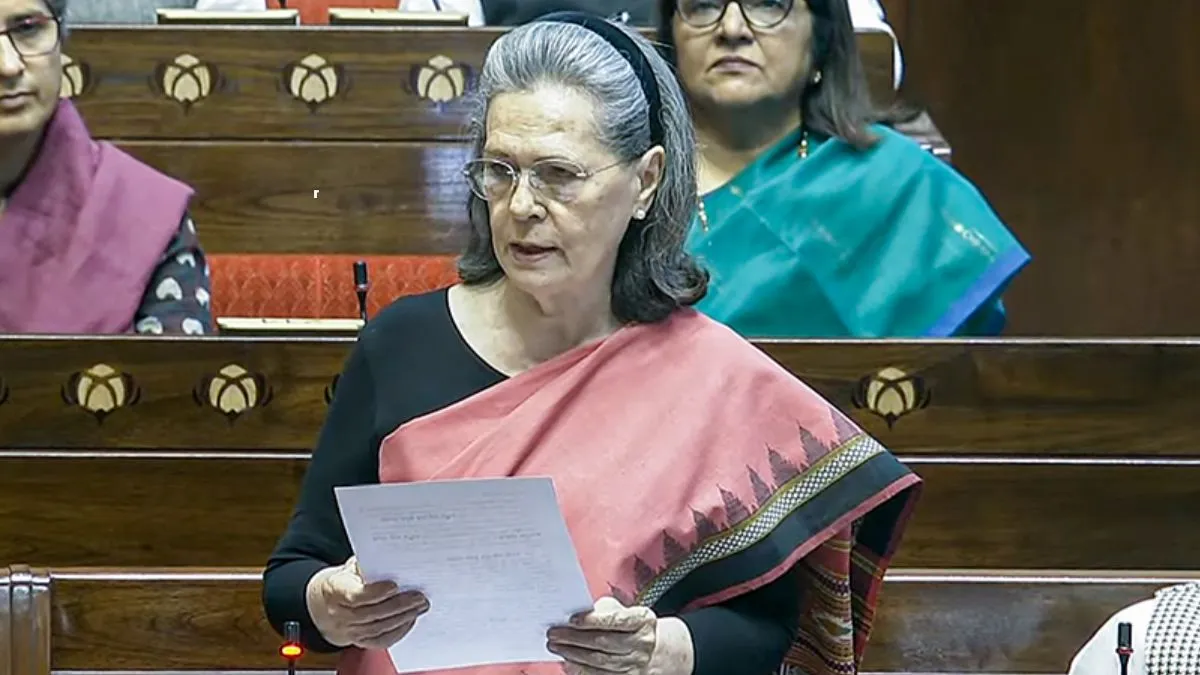 sonia-gandhi-flags-decline-in-pmmvy-beneficiaries-slams-centre-over-severe-underfunding-of-maternity-benefit-scheme