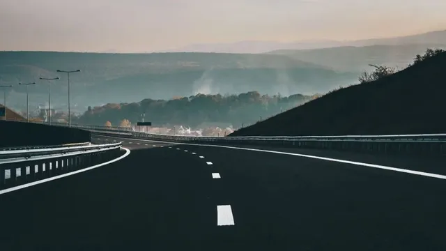 mumbai-pune-expressway-update-msrdc-holds-e-way-widening-project-due-to-this-reason-know-details