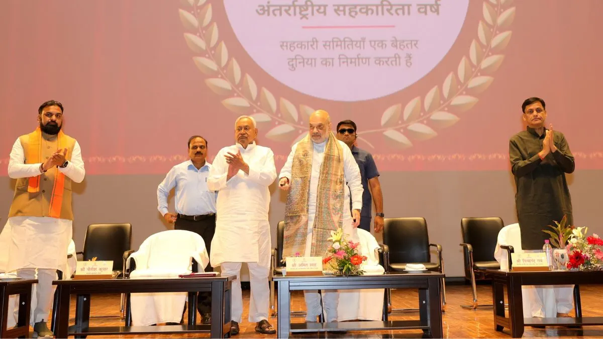 amit-shah-slams-lalu-yadav-calling-rjds-15year-tenure-in-bihar-an-era-of-jungle-raj-hails-nitish-kumars-governance