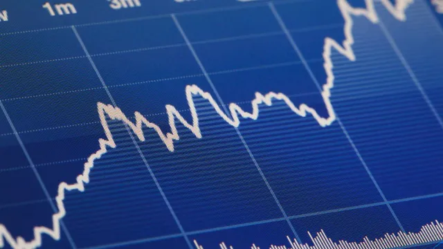 hal-share-price-soars-over-7-percent-after-securing-rs-62700-crore-deal-details