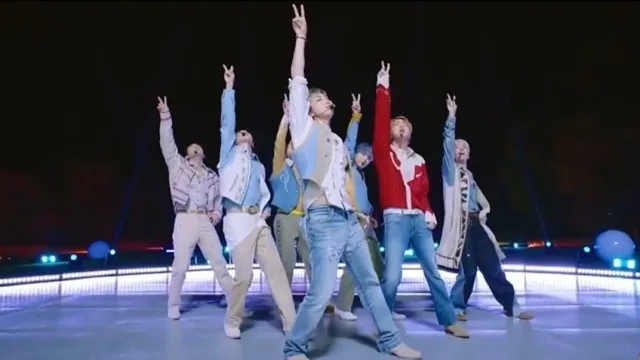 bts-jungkook-jimin-v-jhope-suga-jin-and-rm-set-dance-floor-on-fire-with-killer-moves-on-sunny-leone-laila-main-laila-leaving-desi-fans-in-awe-viral-video