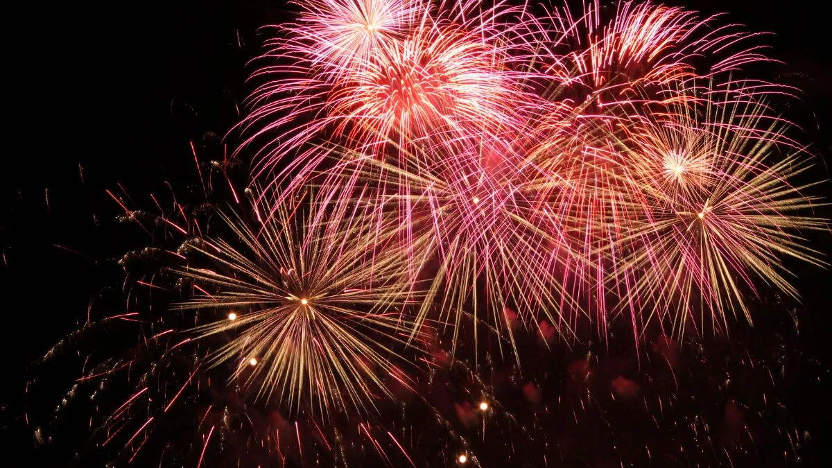 supreme-court-refuses-to-lift-firecracker-ban-in-delhi-ncr-citing-alarming-air-pollution-levels
