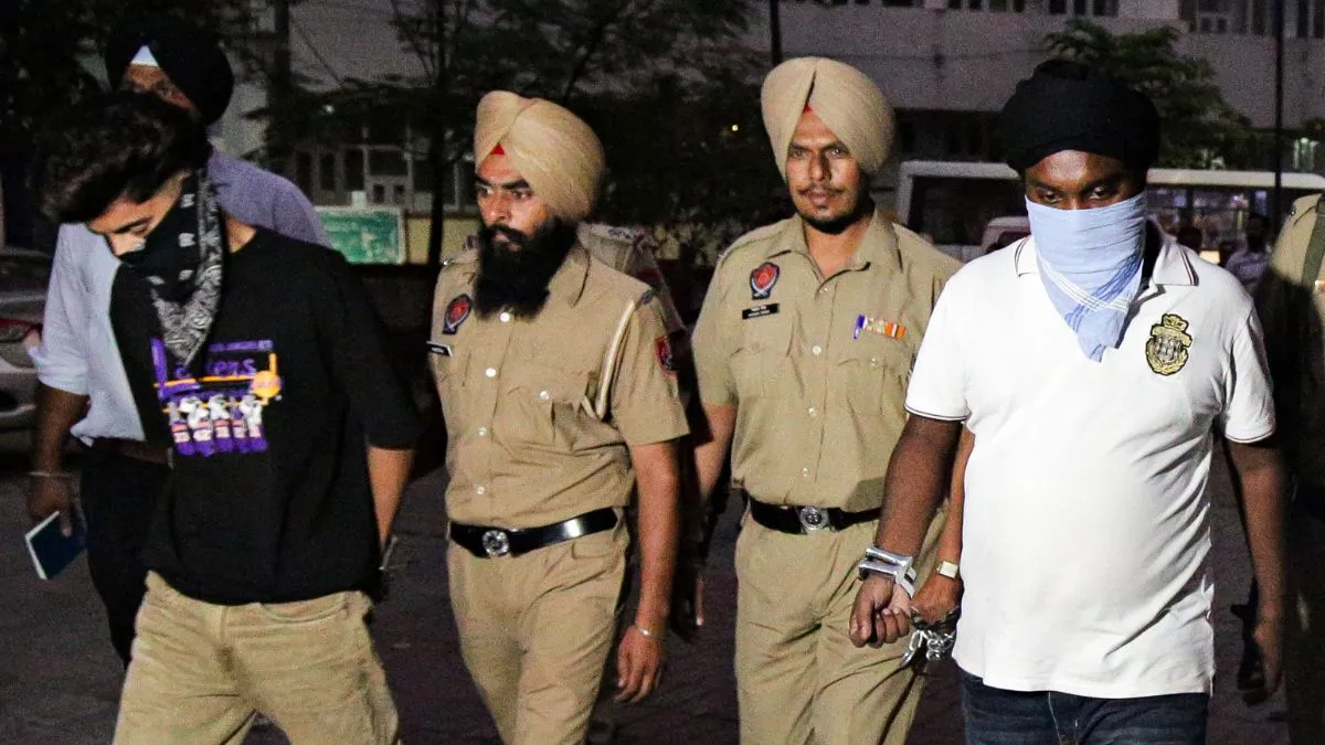 punjab-police-arrests-59-smugglers-drug-smuggling-in-punjab-heroin-confiscated-women-constable-arrested