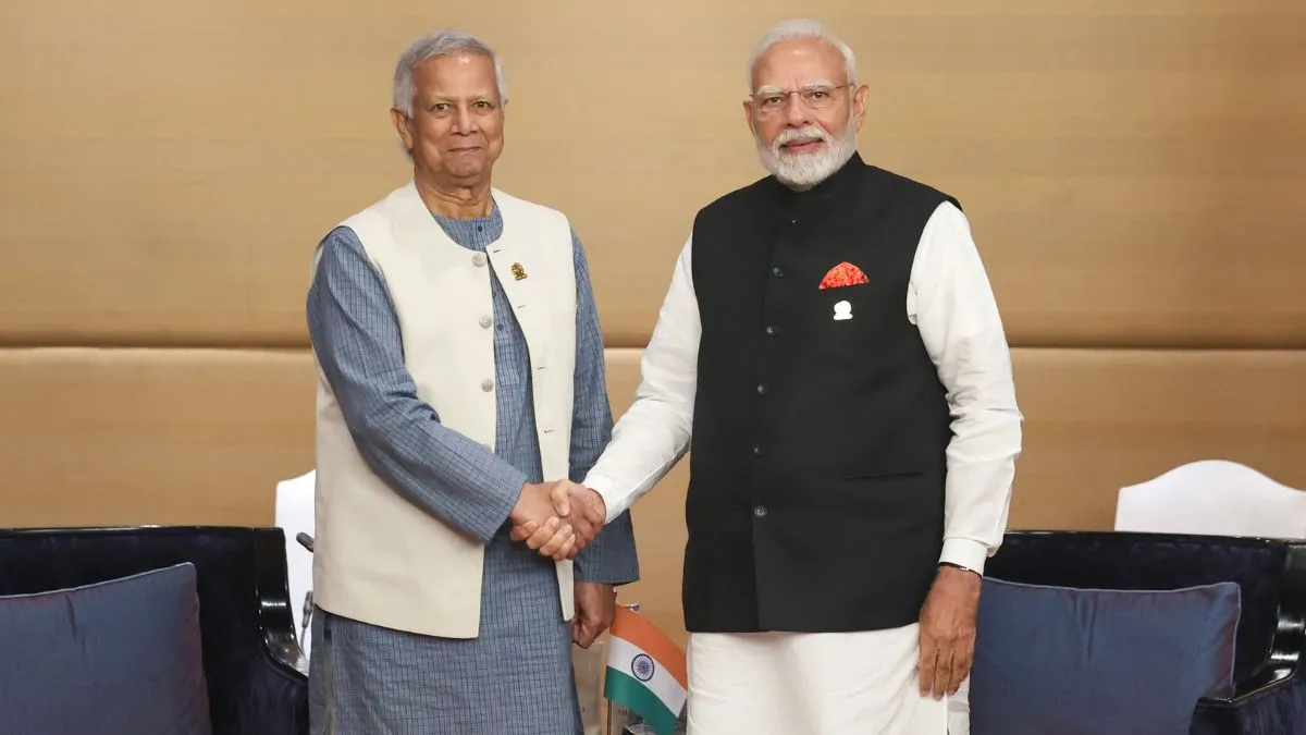 india-prime-minister-narendra-modi-holds-talks-with-bangladesh-yunus-in-bangkok-as-tensions-simmer-first-meeting-since-sheikh-hasina-exit