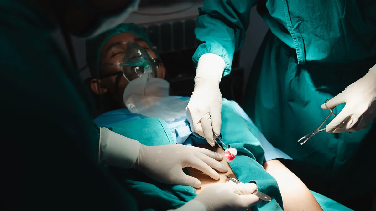 mp-news-seven-killed-after-man-posing-as-top-uk-cardiologist-performs-heart-surgeries-at-damoh-hospital